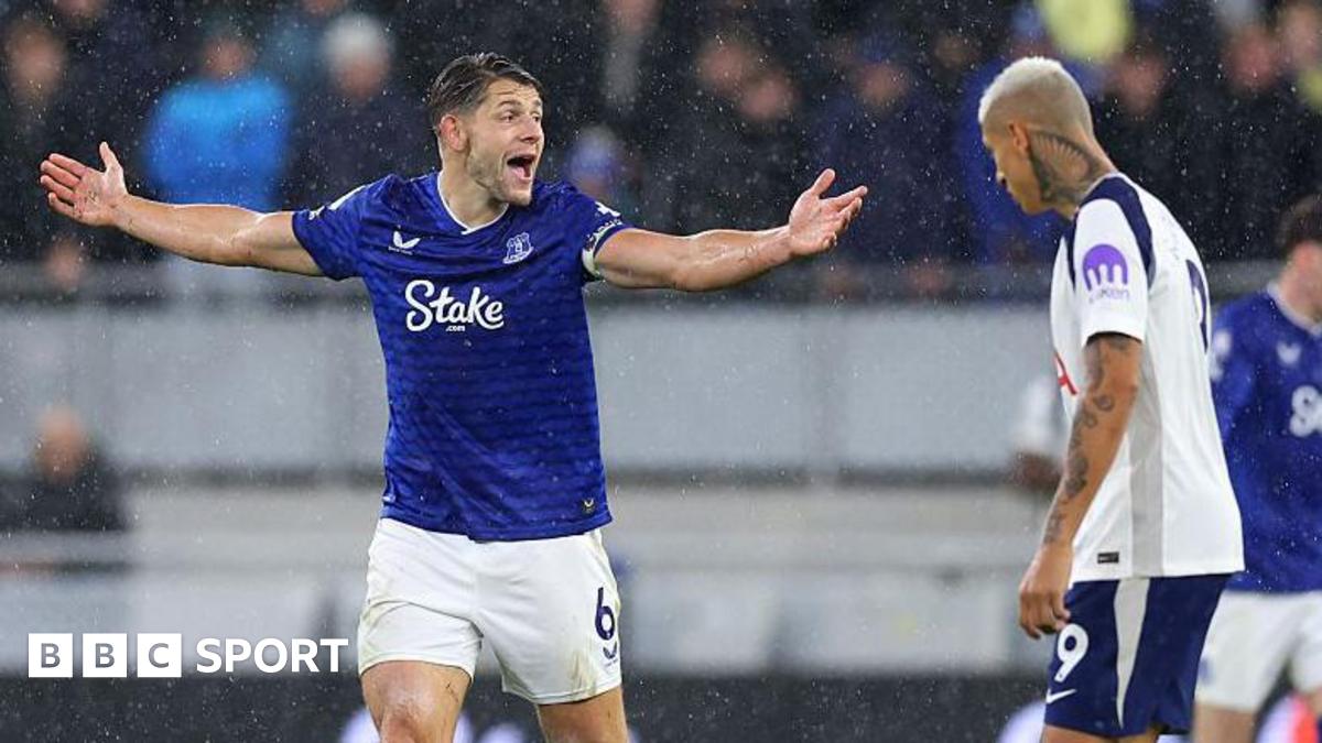 Walsall Faces Consecutive Defeats Despite Numerous Chances