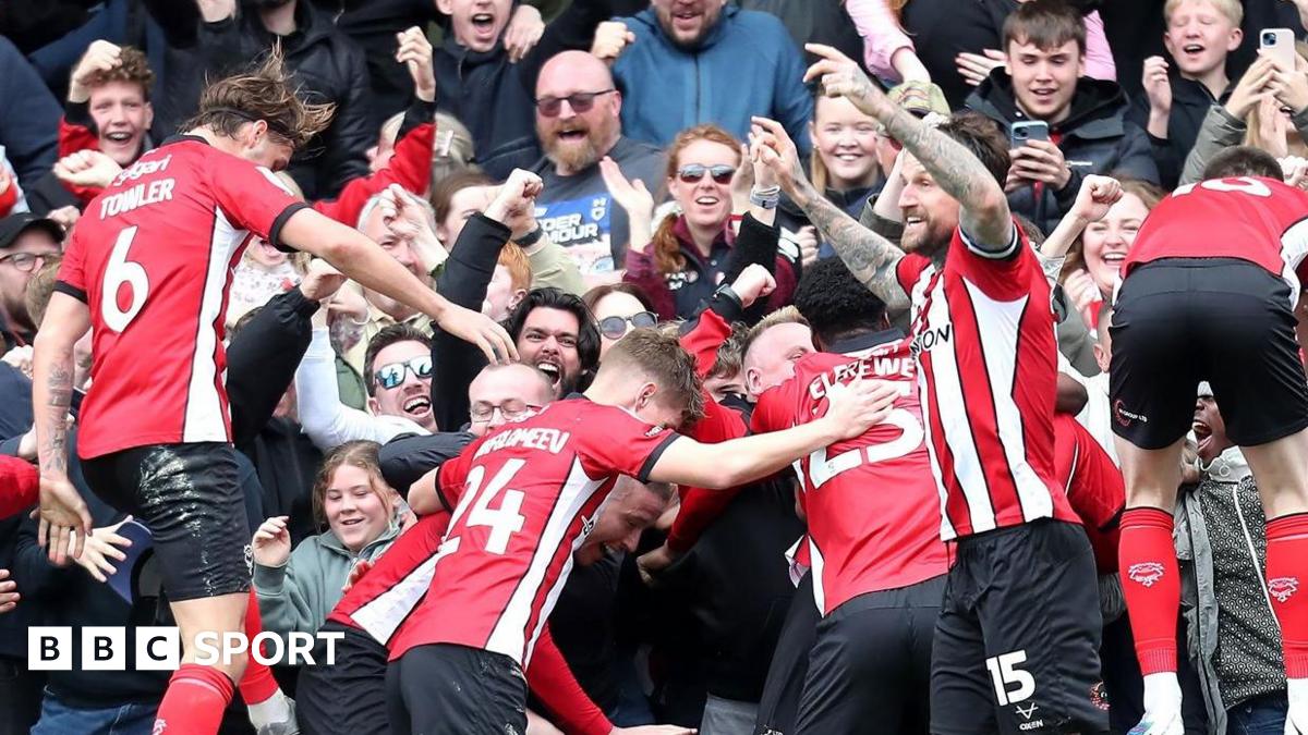League One & Two: Lincoln a point from promotion as Bolton & Stockport also win; Bromley draw