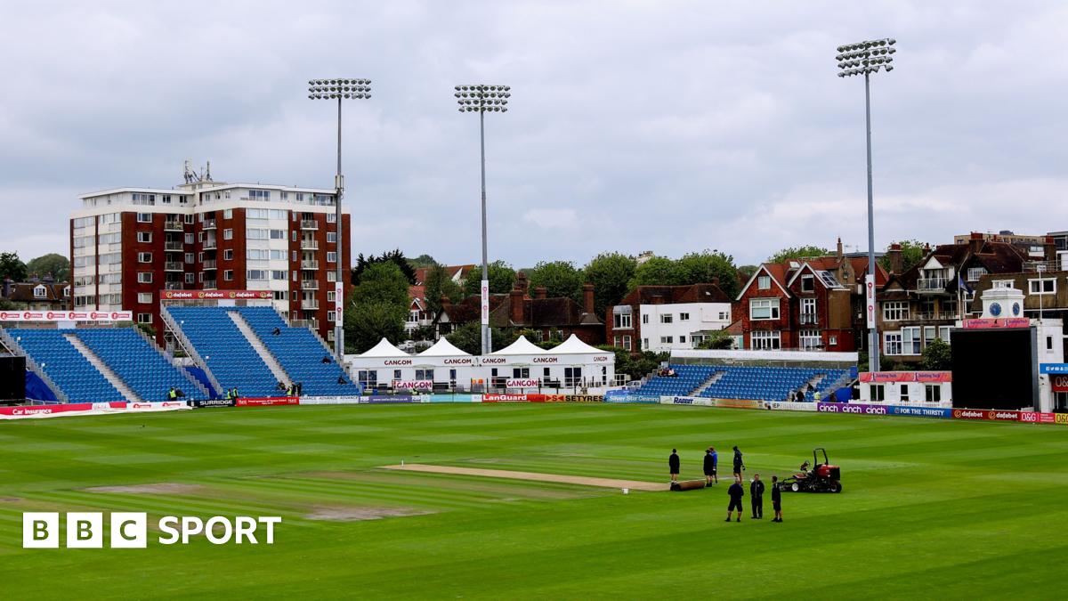 Sussex chairman quits in wake of points deductions