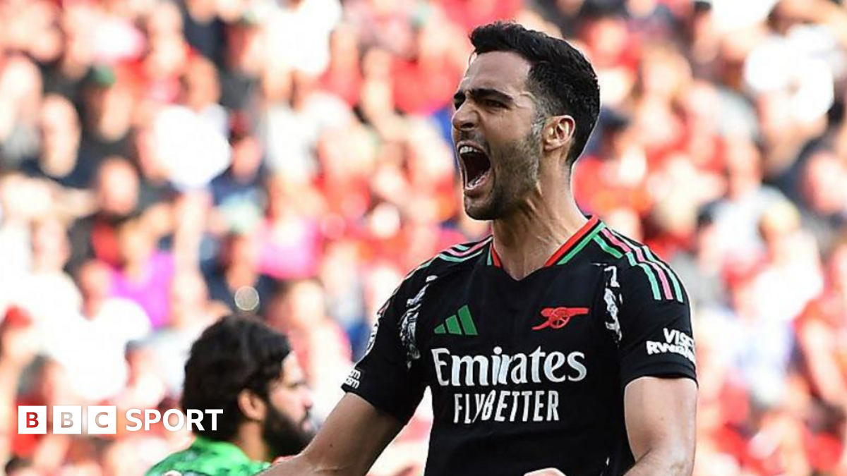 Liverpool 2-2 Arsenal: Visitors come from behind to draw at Premier League champions despite Mikel Merino red