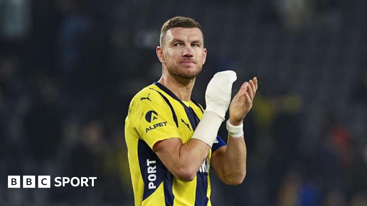 Ex-Man City striker Dzeko to play into 40s with Fiorentina