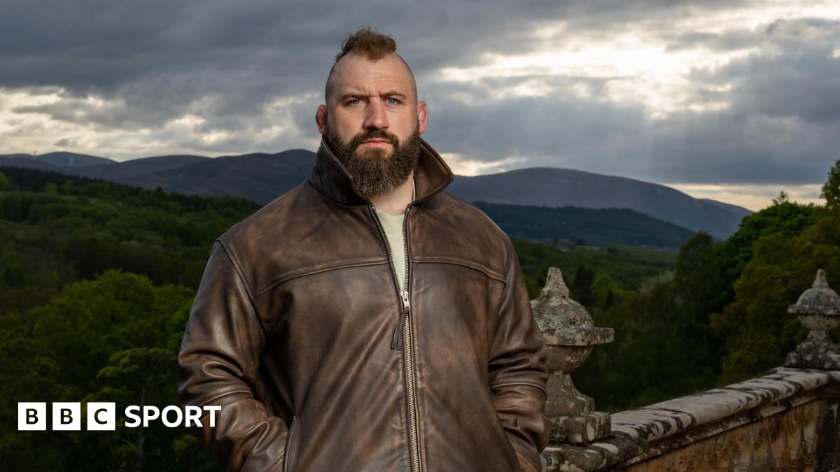 England Gather To Watch Marler In Celebrity Traitors