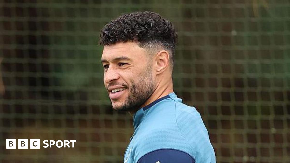 Celtic 'perfect fit' as Oxlade-Chamberlain signs
