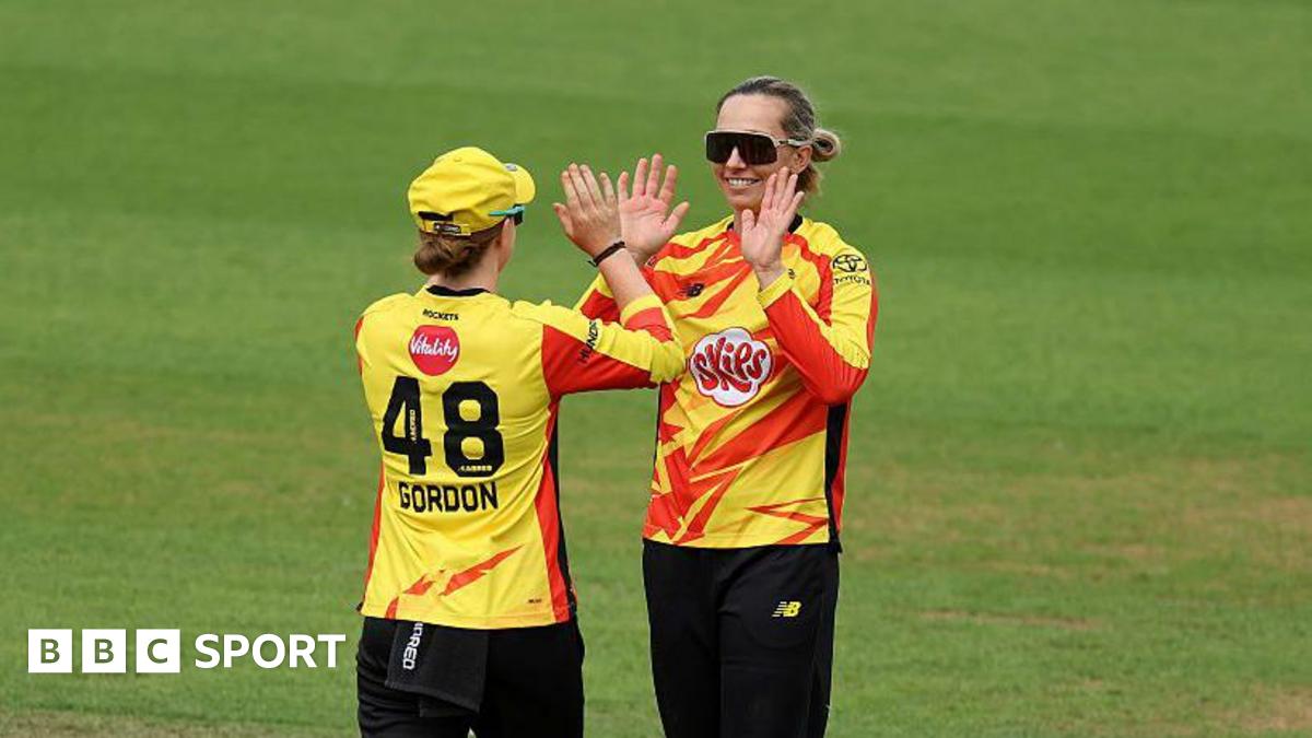 Rockets beat Invincibles to keep slim hopes alive