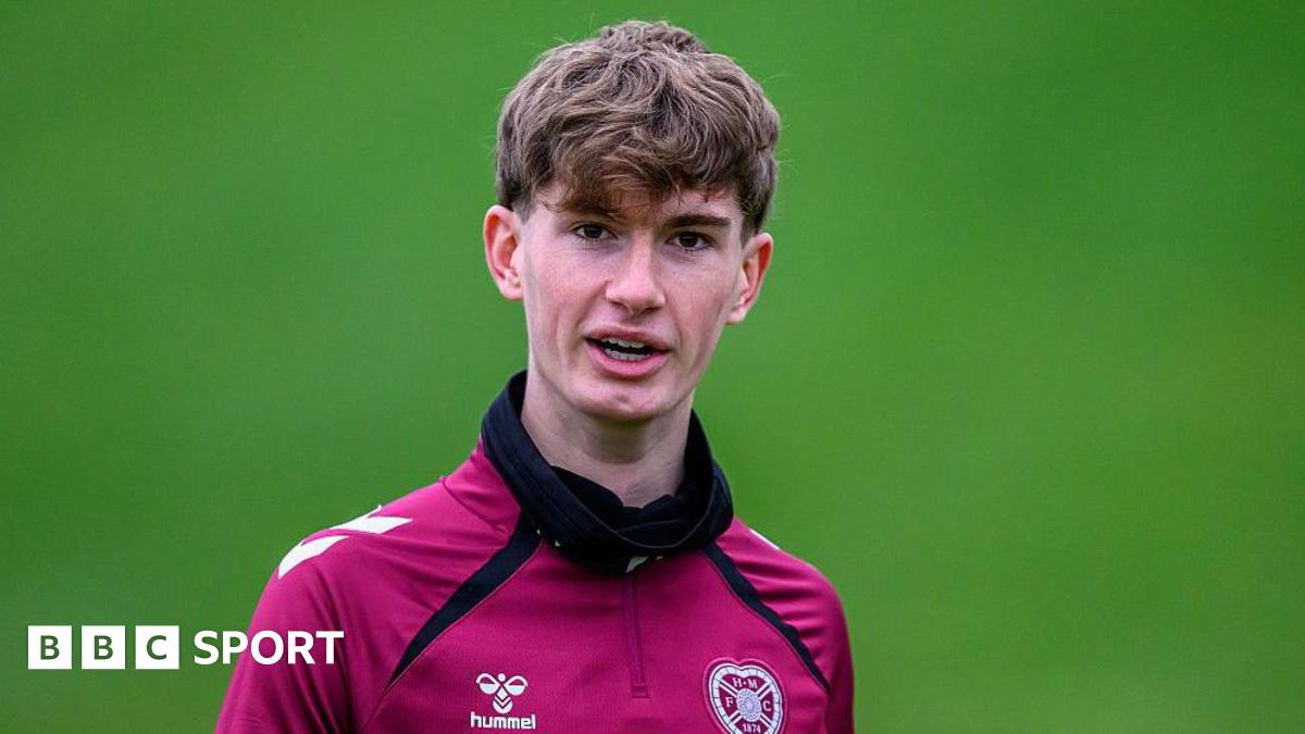 Tottenham beat Arsenal to sign teenager Wilson on loan