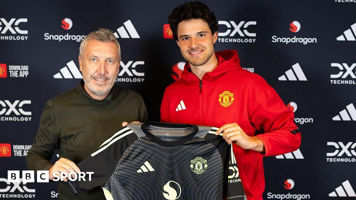 'He is convinced he can be number one' - Lammens joins Man Utd