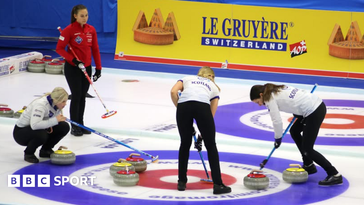 Scotland's women roar into European final with fourth win in row