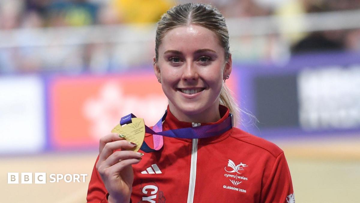 Emma Finucane: Can cycling's new star be beaten?