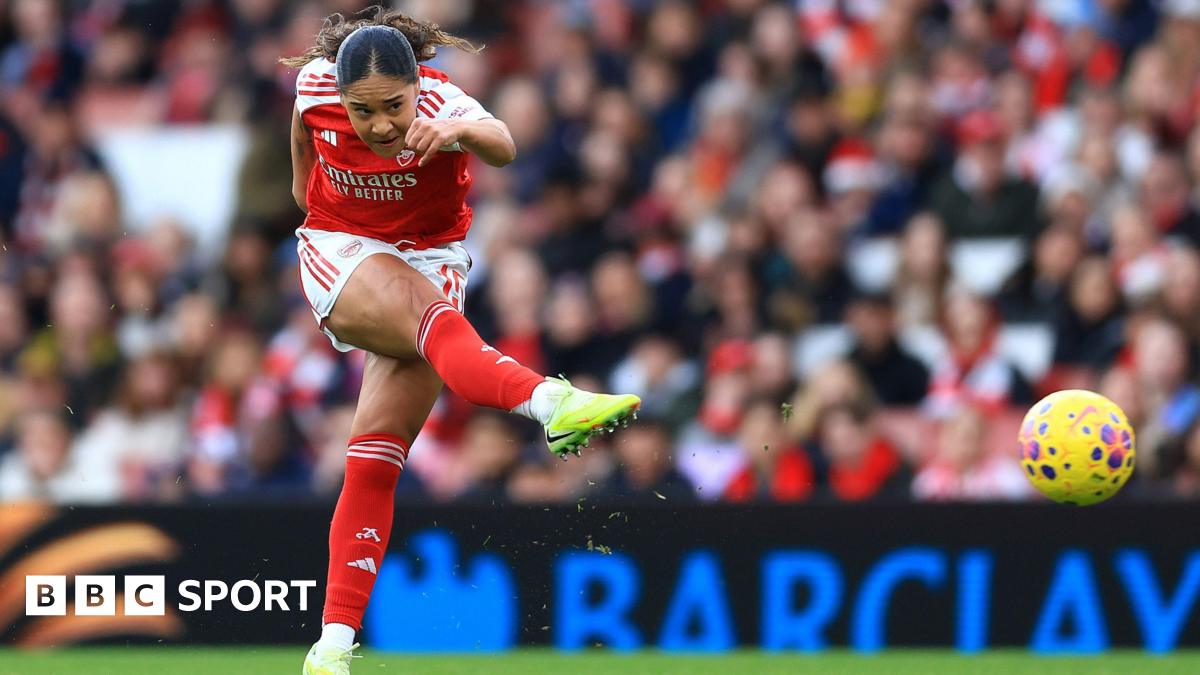 Arsenal 2-1 Liverpool: Olivia Smith provides spark for Gunners
