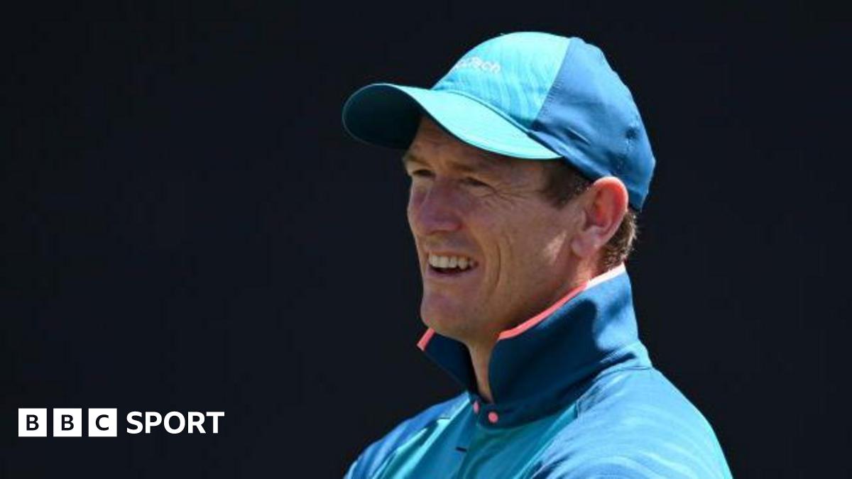 Bailey defends age of Australia Ashes squad