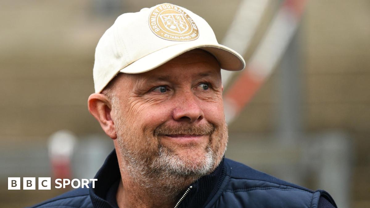 Fourth official plea 'embarrassing' - Bromley boss