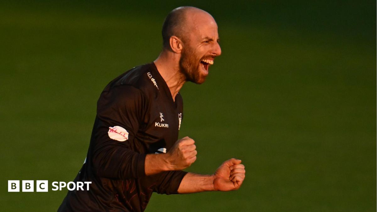 Somerset, Essex and Yorks reach T20 quarter-finals