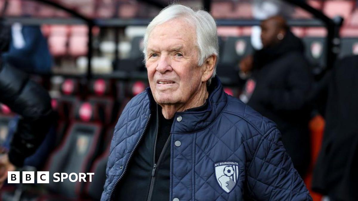 Foley Aims To Sell Hibs Stake Back To Gordon Family