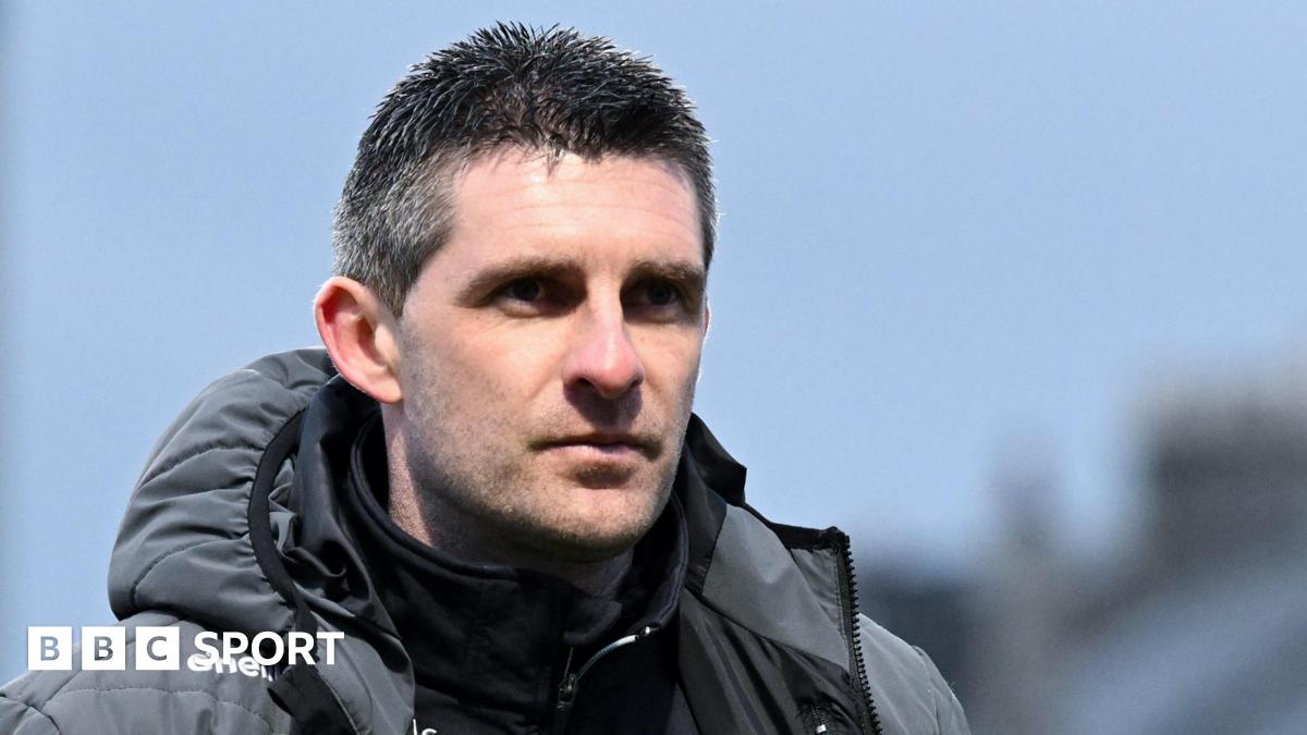 Manager Doolan sacked by Partick Thistle