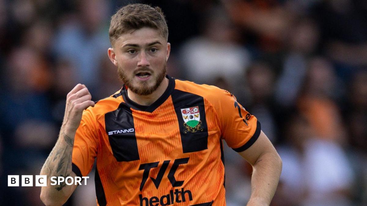 Solihull sign Barnet midfielder High on loan