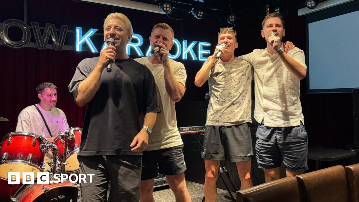 World Athletics Championships: Jake Wightman karaoke celebration after winning silver