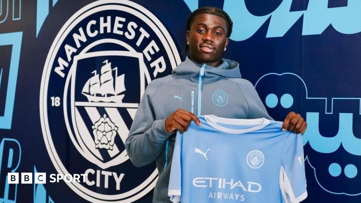 Jeremy Monga playing for Leicester City before his Manchester City transfer