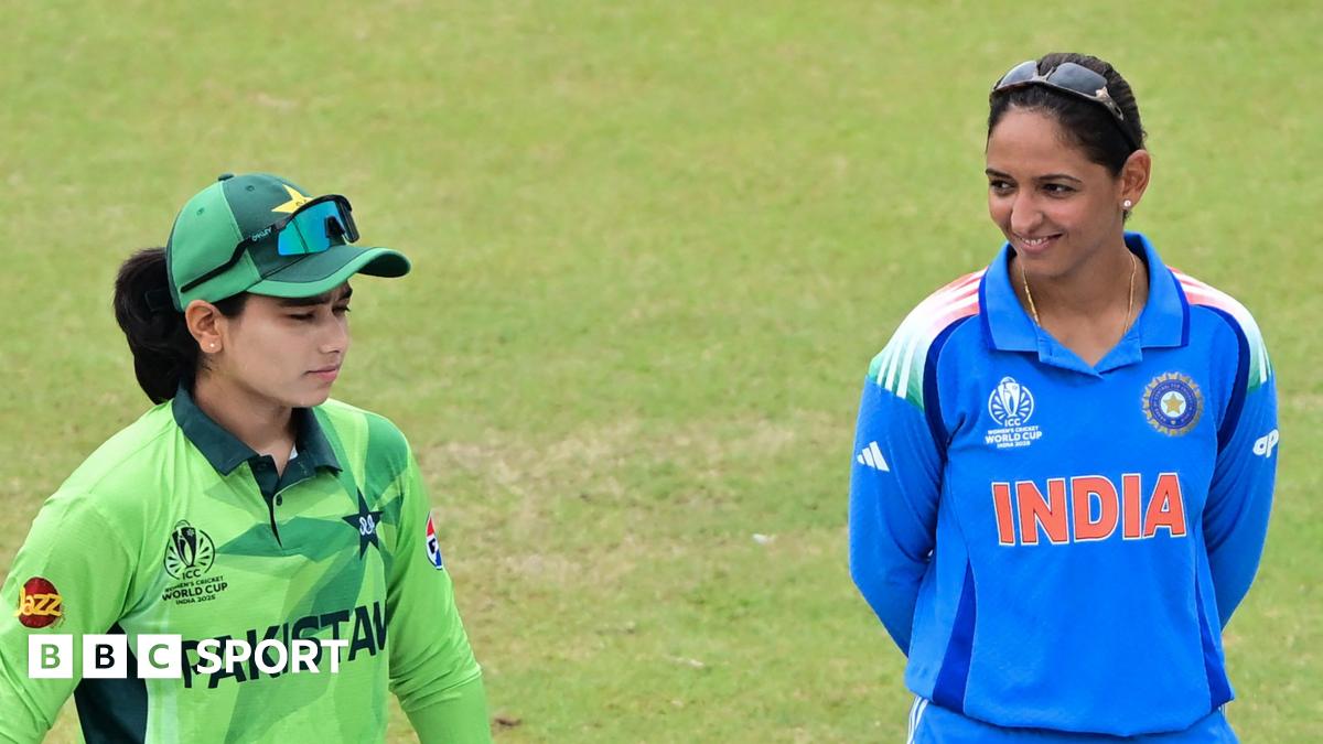 Pakistan Women batting