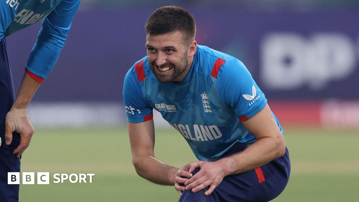 Mark Wood: England Fast Bowler untuk menemui spesialis tentang cedera lutut di tengah kekhawatiran operasi