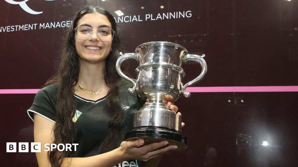 Teenager becomes youngest British Open champion