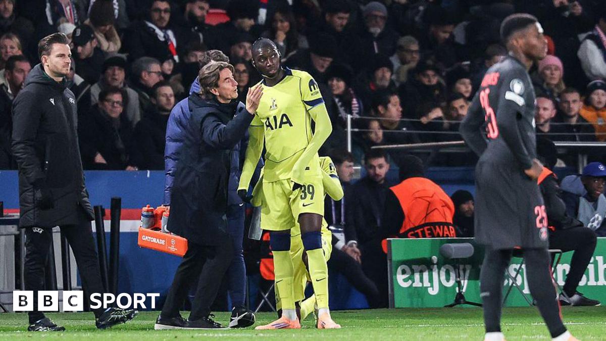 Tottenham news: Randal Kolo Muani backs Thomas Frank - BBC