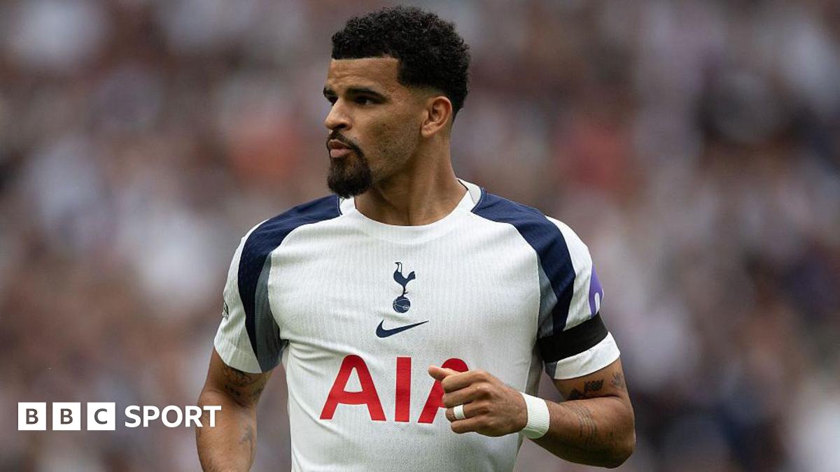 Spurs striker Solanke has 'minor surgery' on ankle