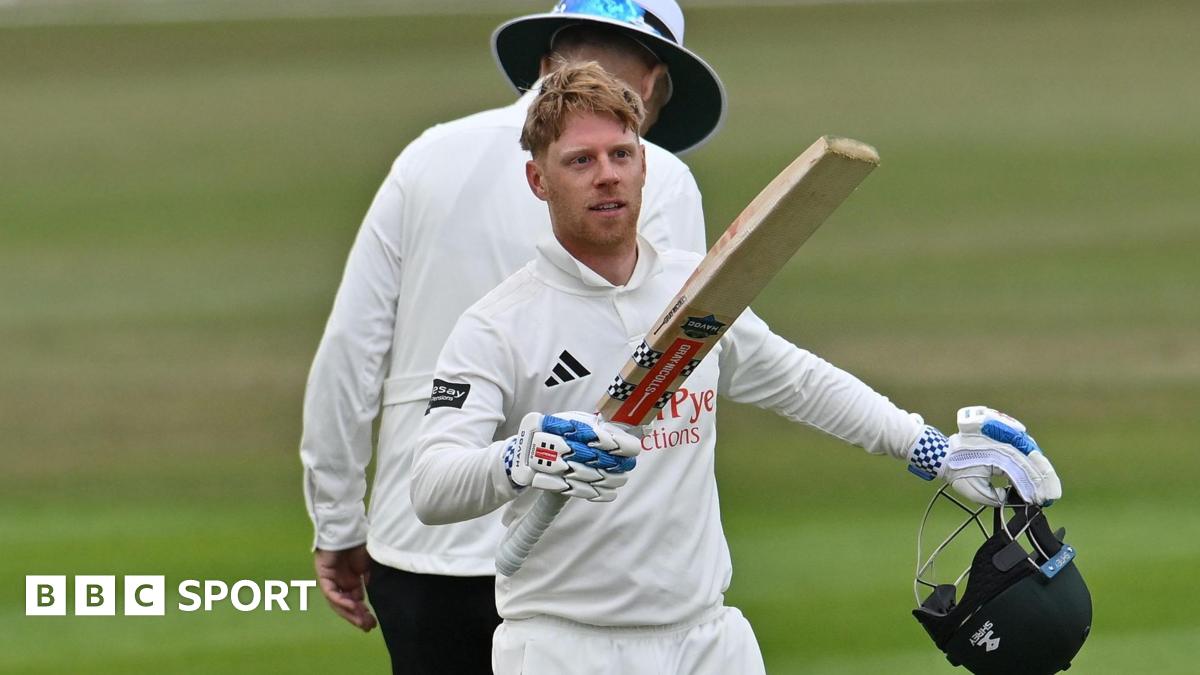 Campeonato del condado: Warwickshire encabeza a pesar de que Nottinghamshire perdió el último día