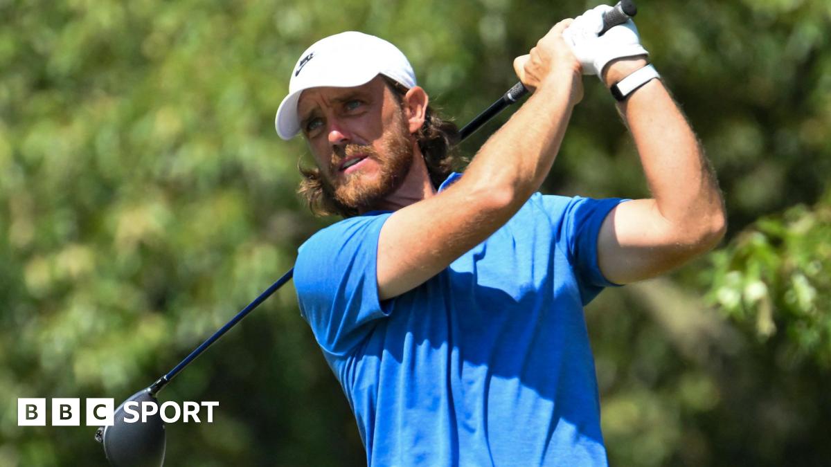 Fleetwood leads by four in St Jude as bad weather stops play