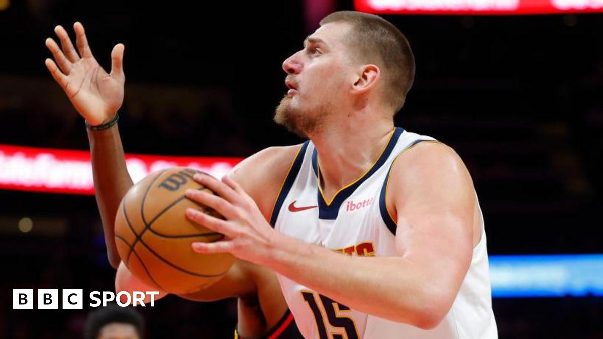 Jokic stars again as Nuggets dominate Hawks