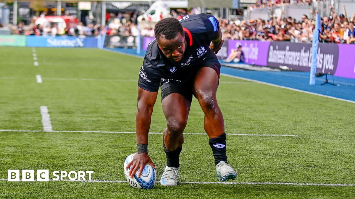 Saracens winger Segun signs new contract