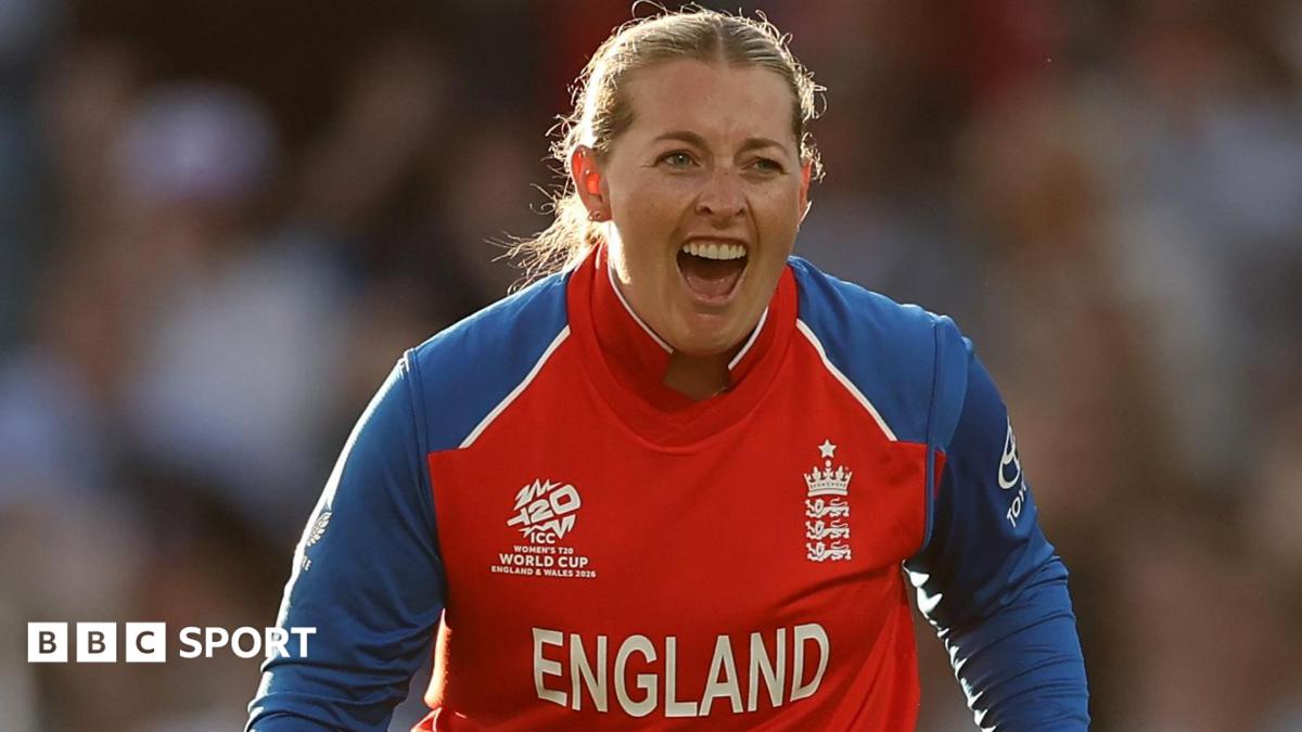 Relive England beating Scotland to close on semi-finals at Women's T20 World Cup