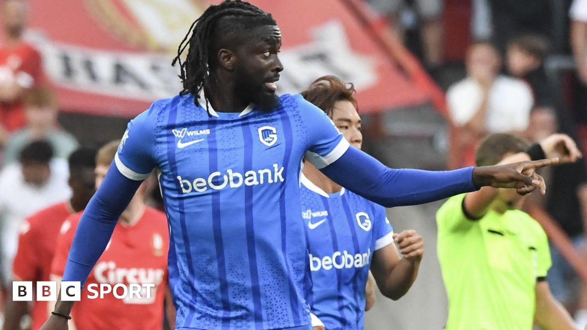 Wolves agree £24m deal for striker Arokodare