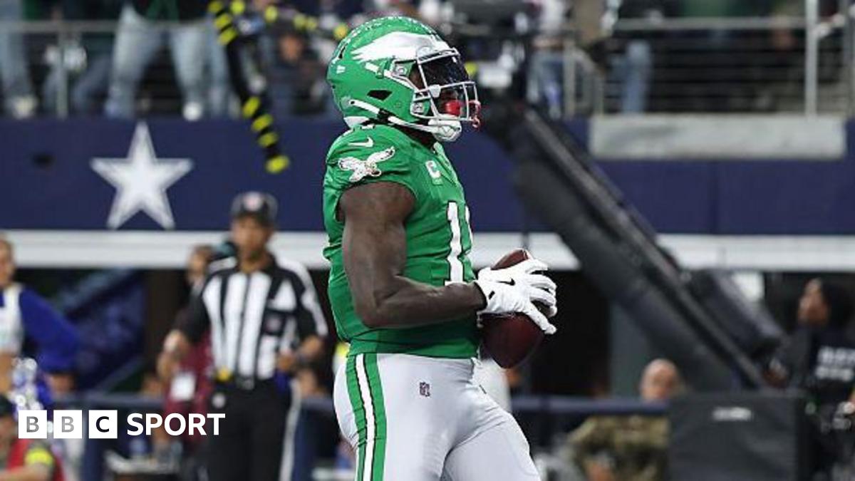 NFL: Eagles dominating Dallas, Sanders having mixed first start - week 12 latest - BBC