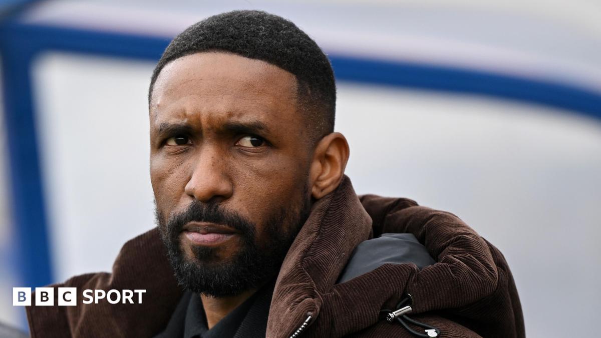 Jermain Defoe: Growing concerns before exit – Woking sporting director