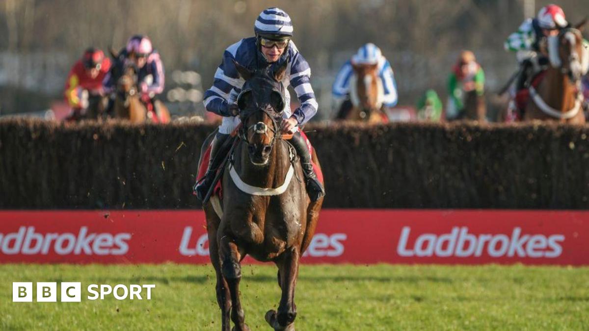 Ladbrokes Trophy Chase: Katate Dori wins race at Kempton