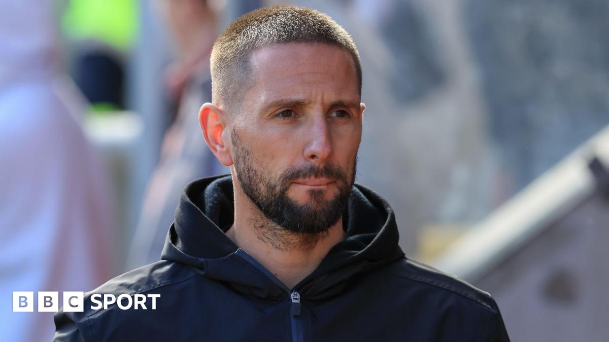 Head coach Hourihane to leave Barnsley