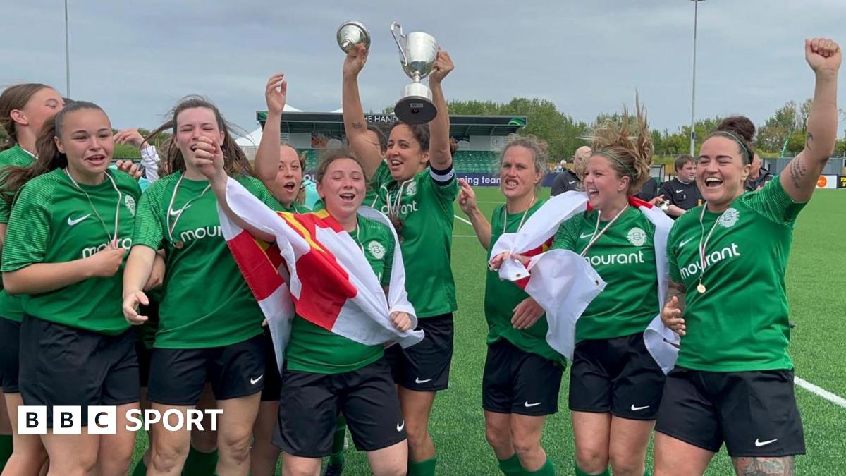 Guernsey Men, Women Retain Muratti Vase at Victoria Park