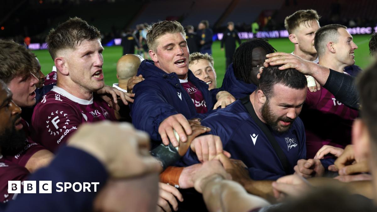 Investec Champions Cup: Harlequins 17-26 Sale - Sharks hold off Quins comeback to reach last eight