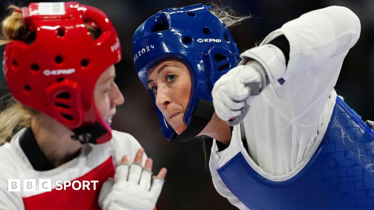 Ex-Olympic champion Jones quits taekwondo for boxing