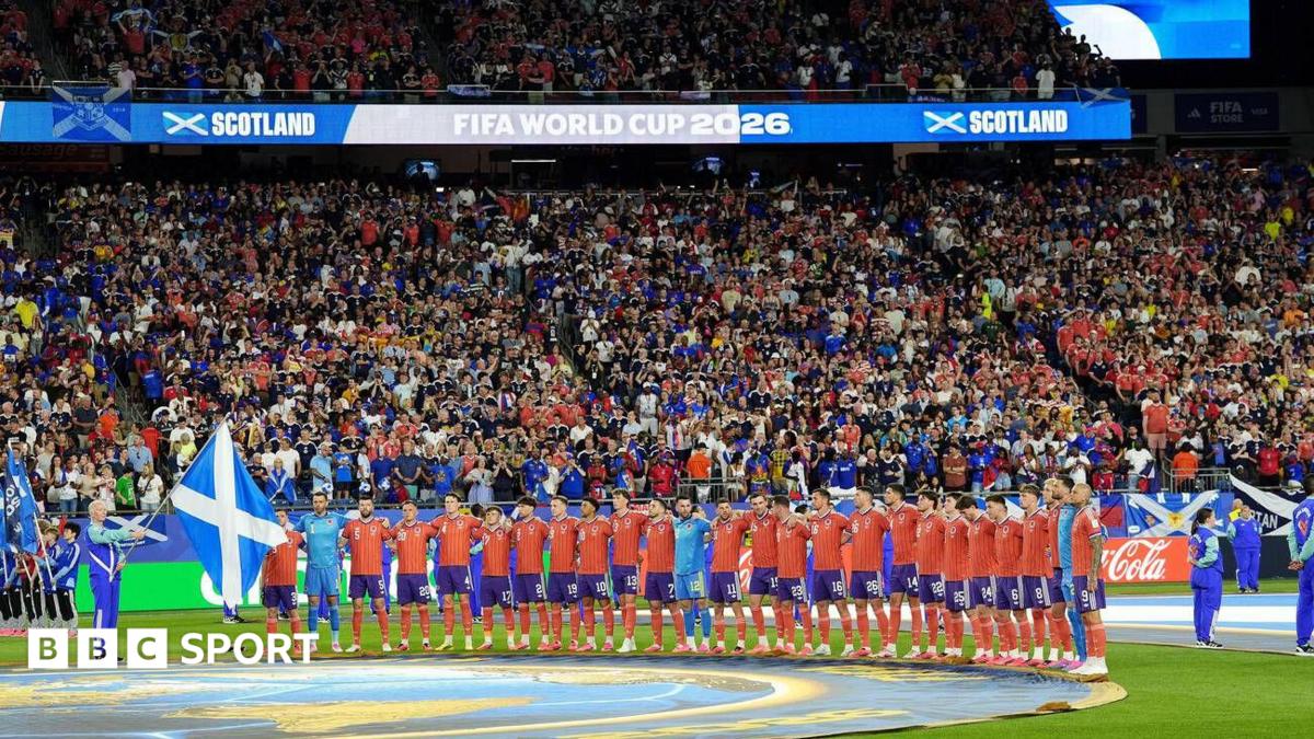 Skotlandia Menang Beruntung, Suporter Justru Jadi Bintang di Piala Dunia