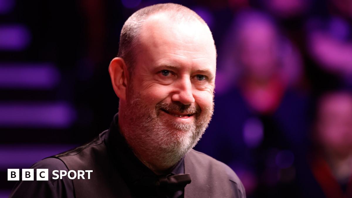 World Snooker Championship 2025: Mark Williams defeats Judd Trump 17-14 in semi-final thumbnail