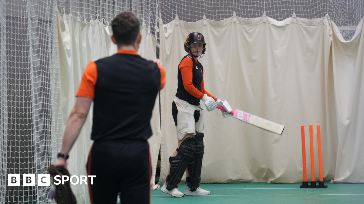 Shuttles in the snow - how do cricketers train in winter?