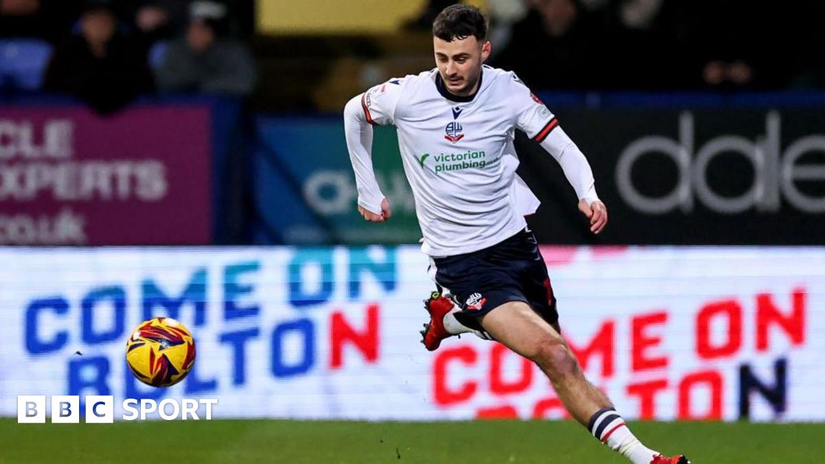 Wrexham defeats Bolton 1-0, reaches EFL Trophy semi-finals