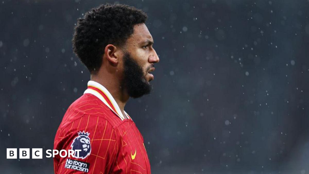 Liverpool's Gomez might need surgery after 'big blow'