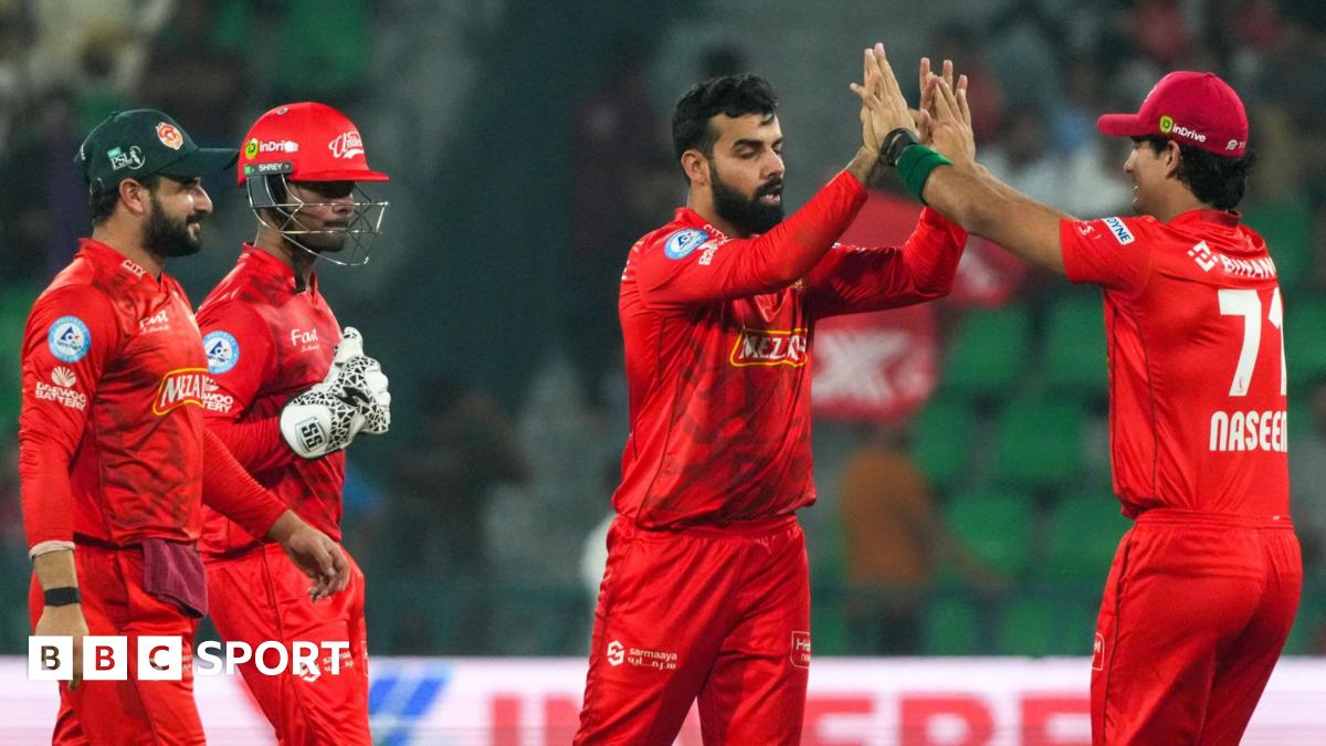 Quetta Gladiators Defeat Islamabad United in PSL X Qualifier Lahore
