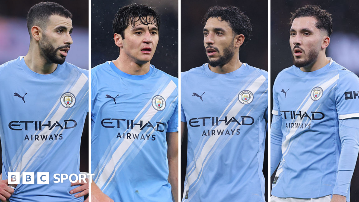 How do Man City's Muslim players adapt to Ramadan and what help do they get?