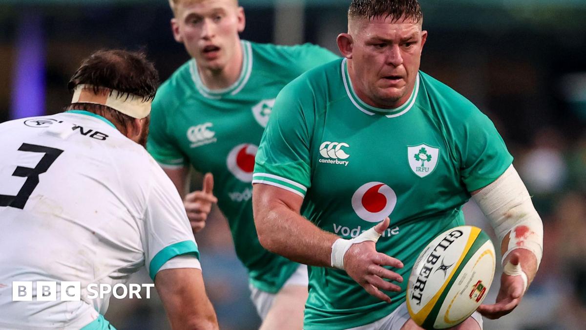 Tadhg Furlong: Ireland and Leinster prop signs contract extension