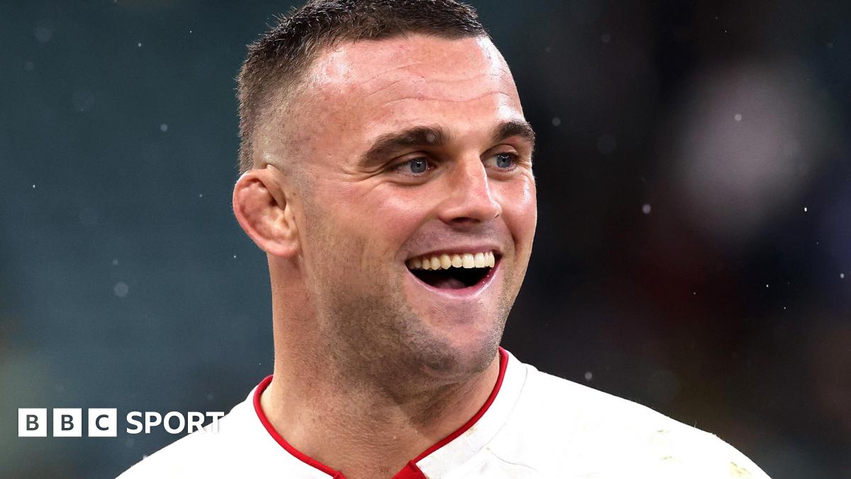 Earl ready and willing to start as England centre