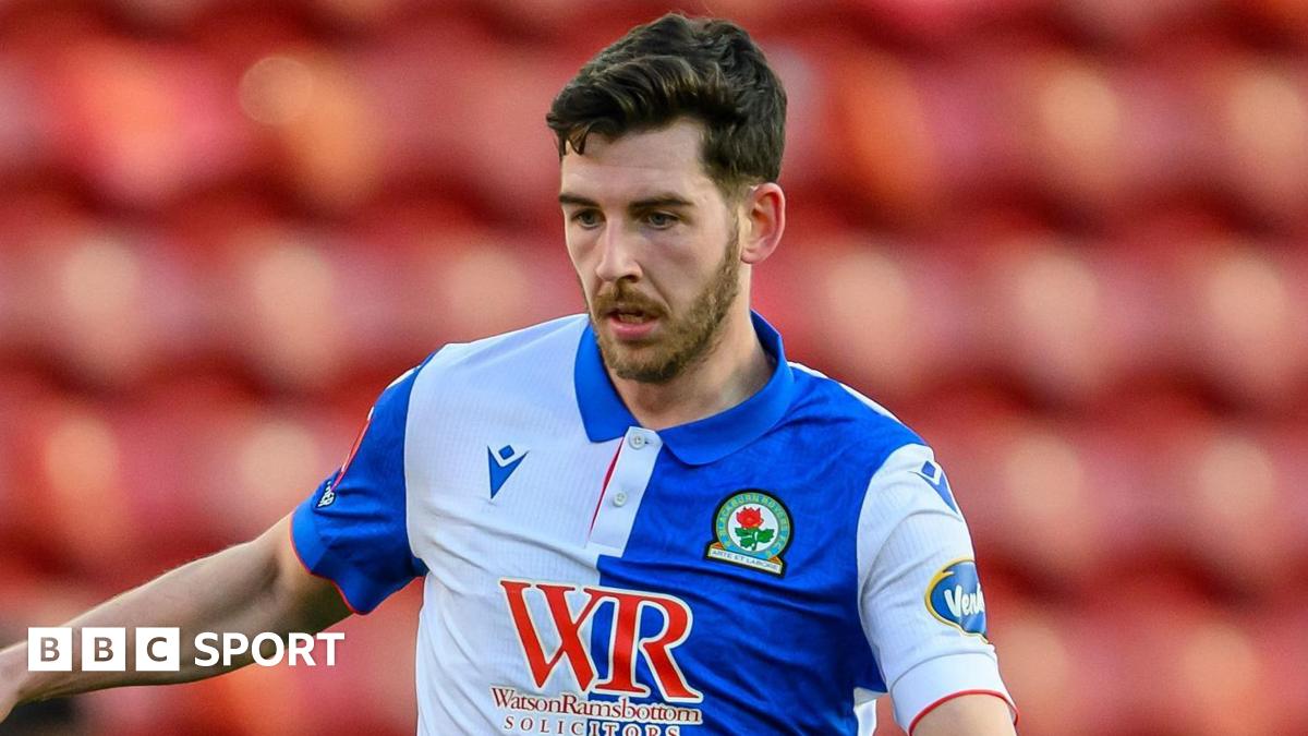 Charlton sign Rankin-Costello from Blackburn