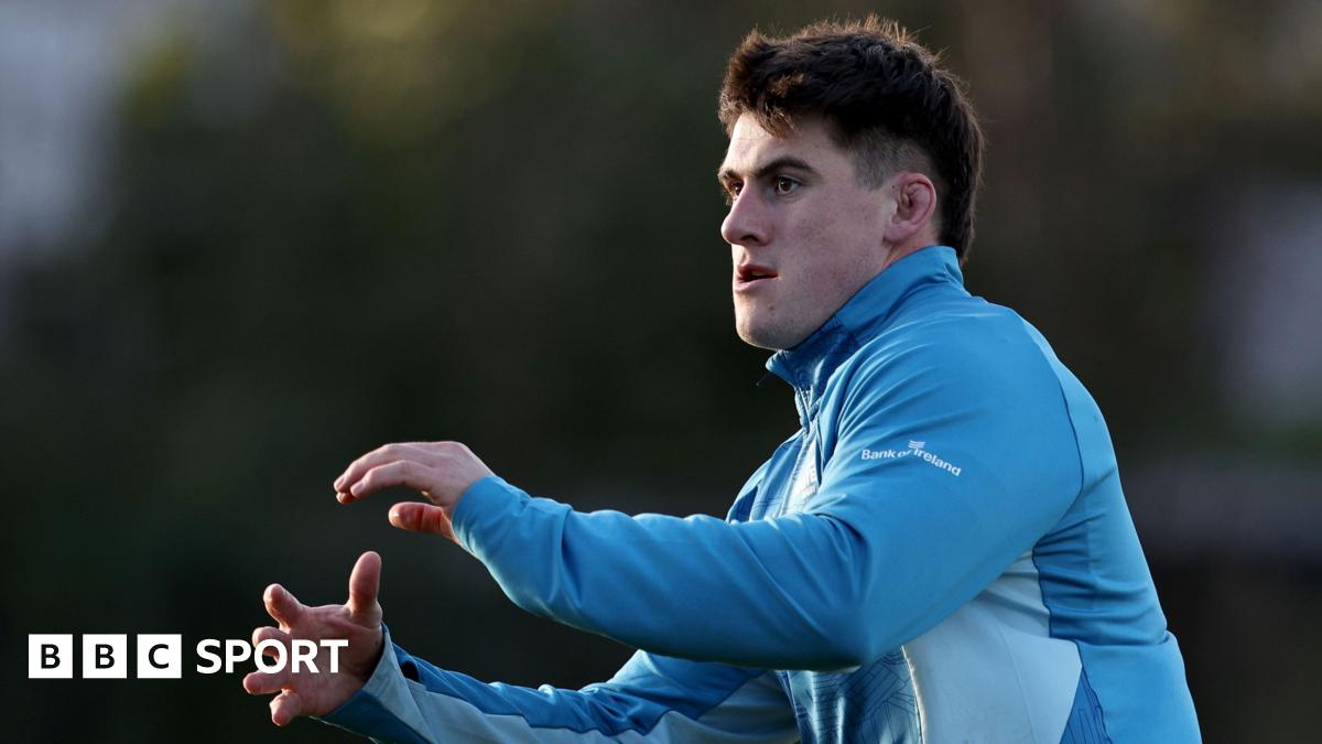 Ireland's Sheehan captains Leinster on return from ACL injury